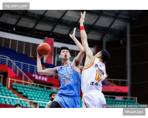 贺希宁11分10助攻3抢断稳健控场 深圳八连胜攻防转换流畅